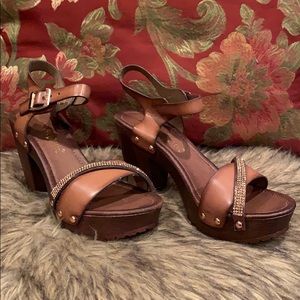 Nature Breeze brown heels